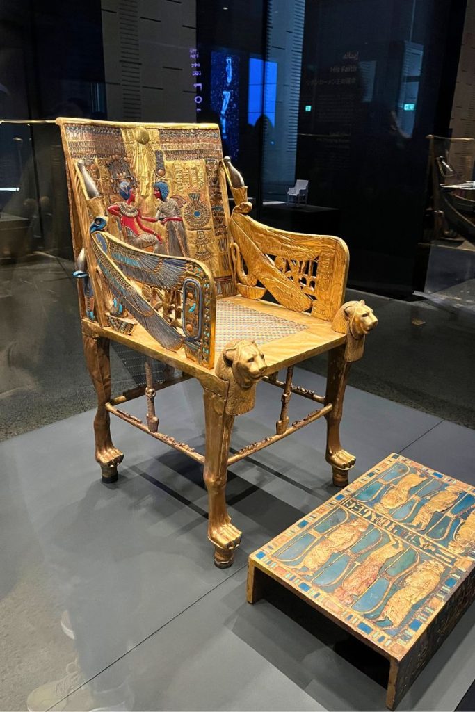 Trône royal de Toutankhamon